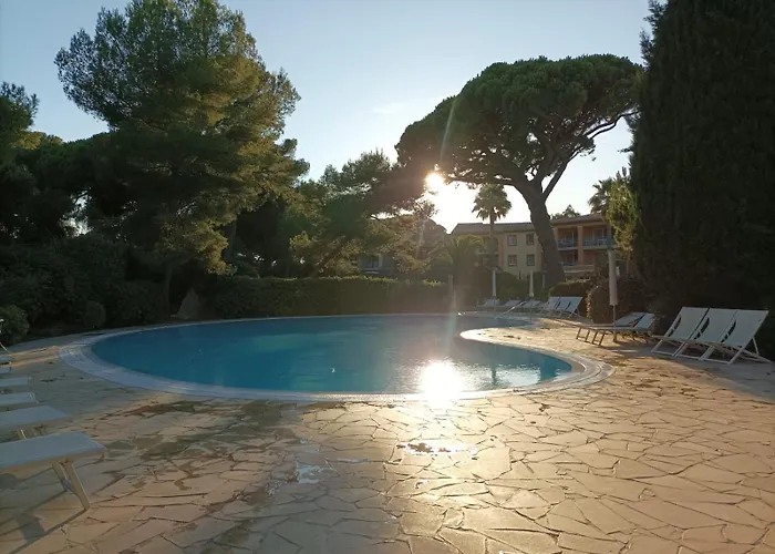 Front De Presqu Ile De Giens Lägenhet *